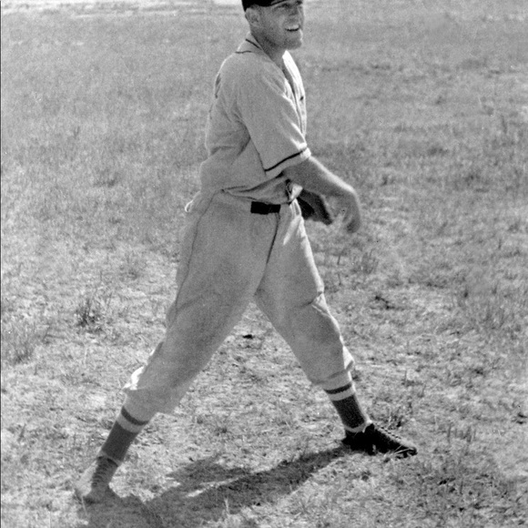 Meet your Posher, Moshi - Picture 6 of 12